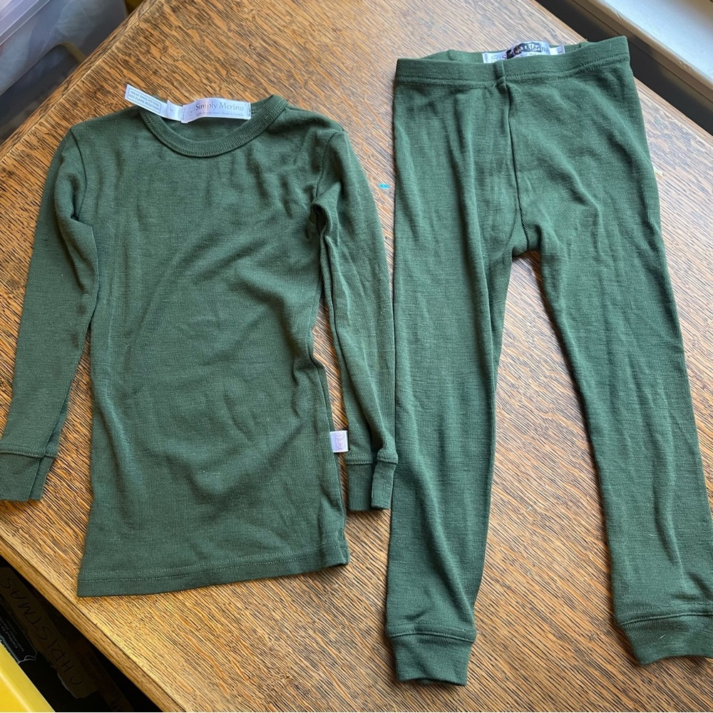 Simply Merino Wool green 3t set